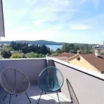 32 Apartman *